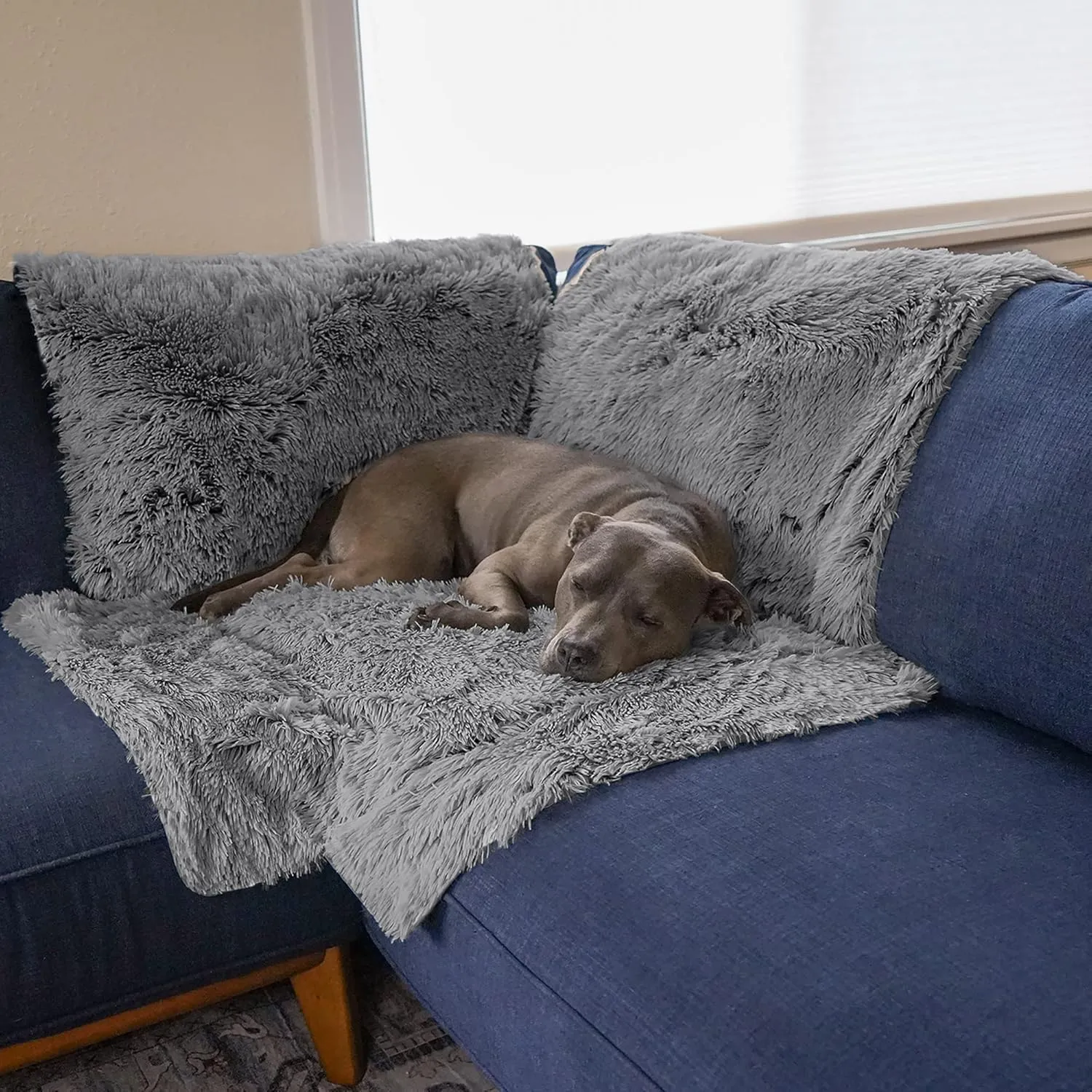 Furhaven Corner Cushion Seat Cover for Dogs & Cats, Washable, For Couches, Sectional Sofas, & L Shaped Couches - Snuggle Spot Shaggy Long Faux Fur Corner Throw - Gray, One Size