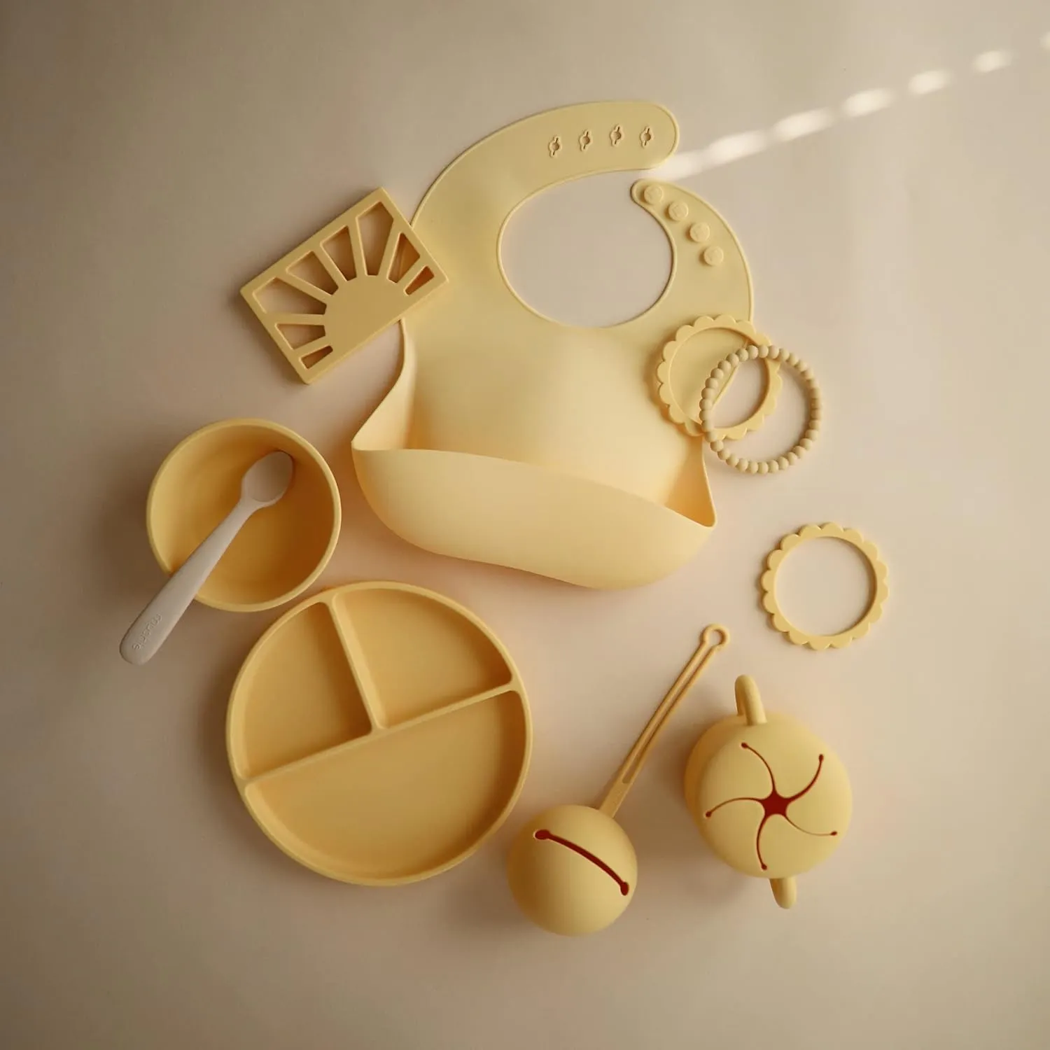 mushie Silicone Suction Bowl | BPA-Free Non-Slip Design (Daffodil)